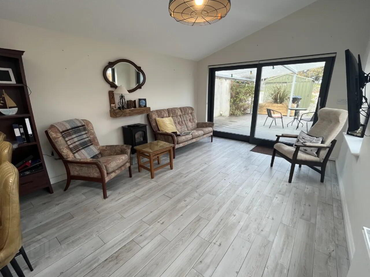 Pier Road 6 of 25