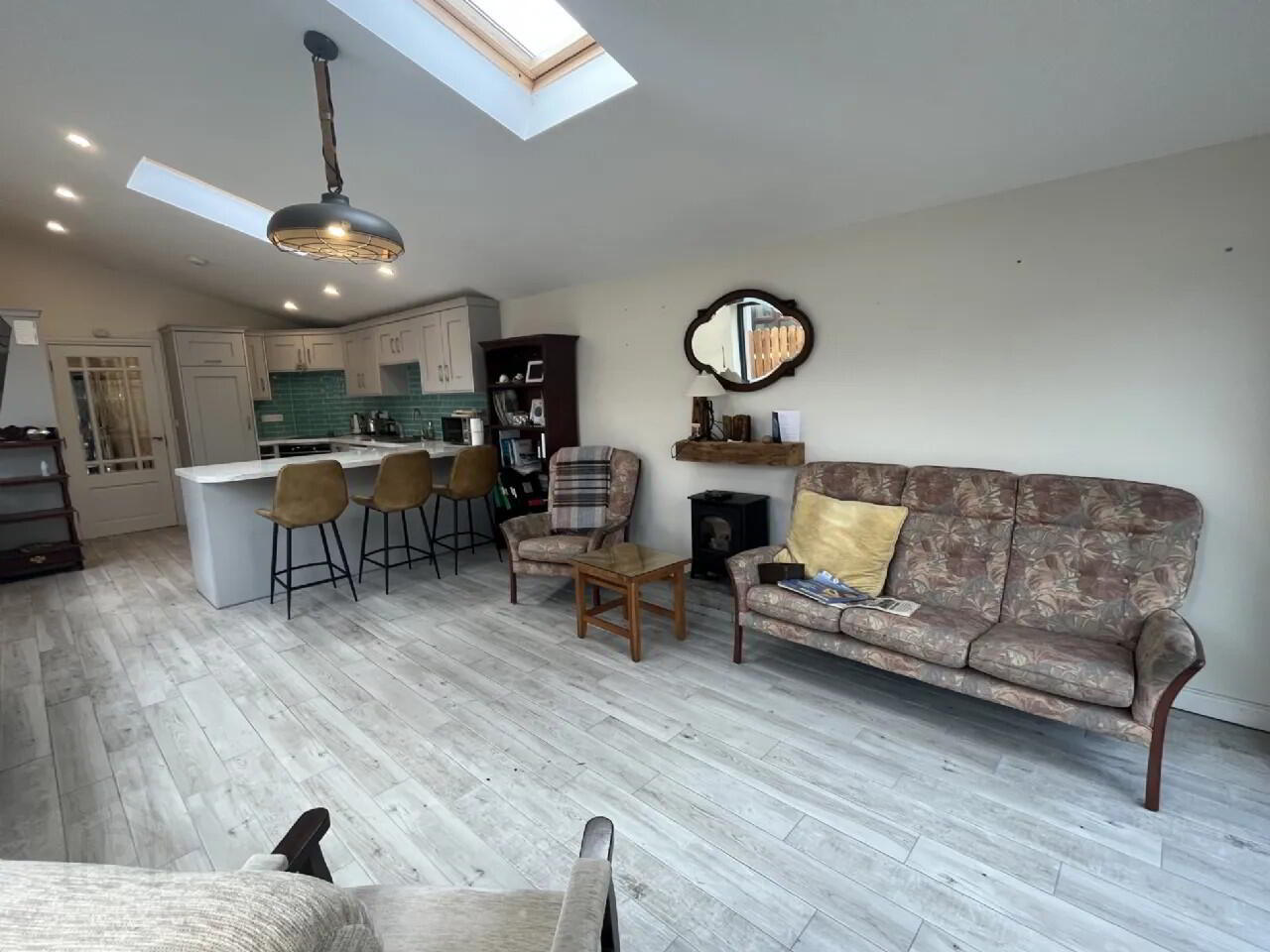 Pier Road 7 of 25