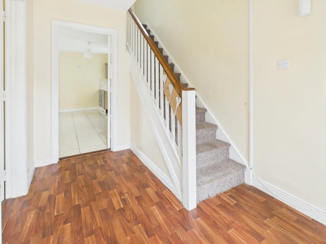 33 Willow Park 4 of 31