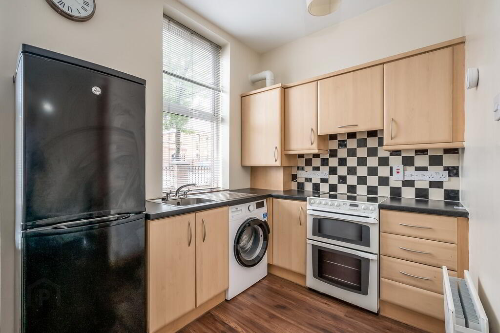 6 Langtry Court 5 of 9