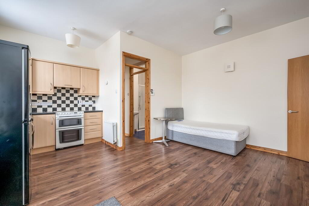 6 Langtry Court 6 of 9