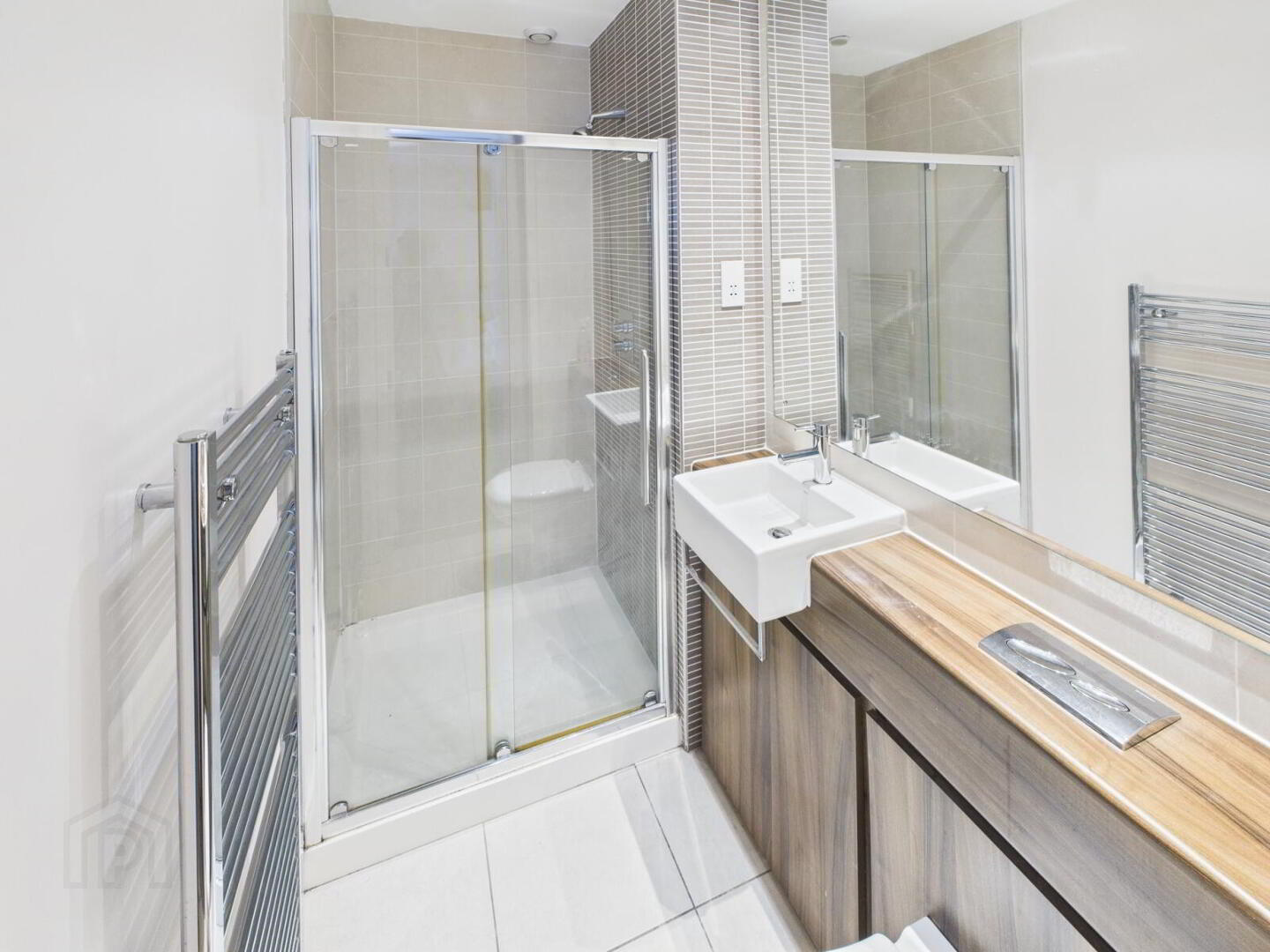 Apartment 8.05 The Arc 2g Queens Road 6 of 8