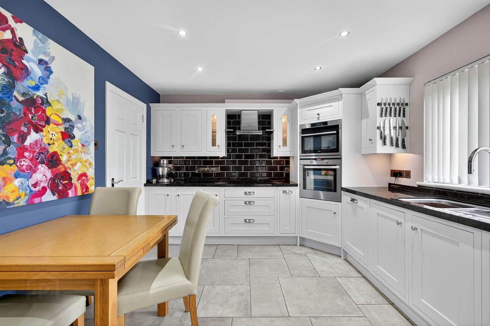 20 Glebe Manor 14 of 39