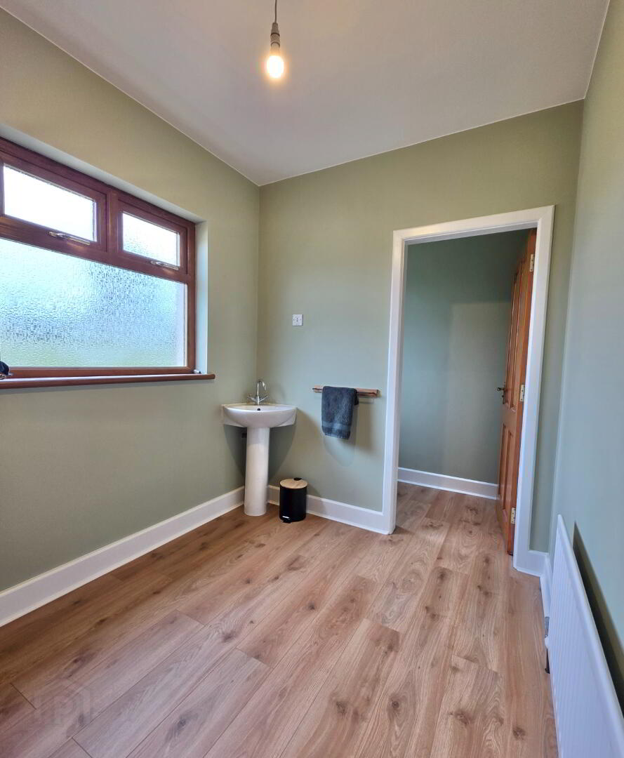 'Mullaghdubh', 54 Ballykenver Road 35 of 60