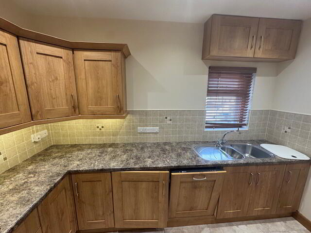 7 Chester Avenue 3 of 9