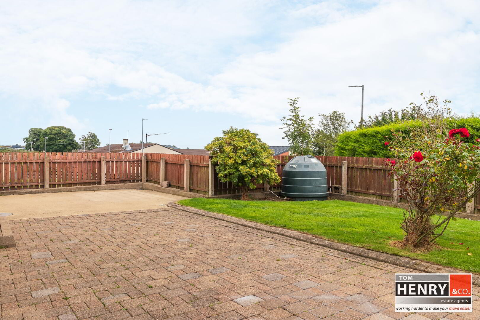 1 Hawthorn Grove 38 of 39