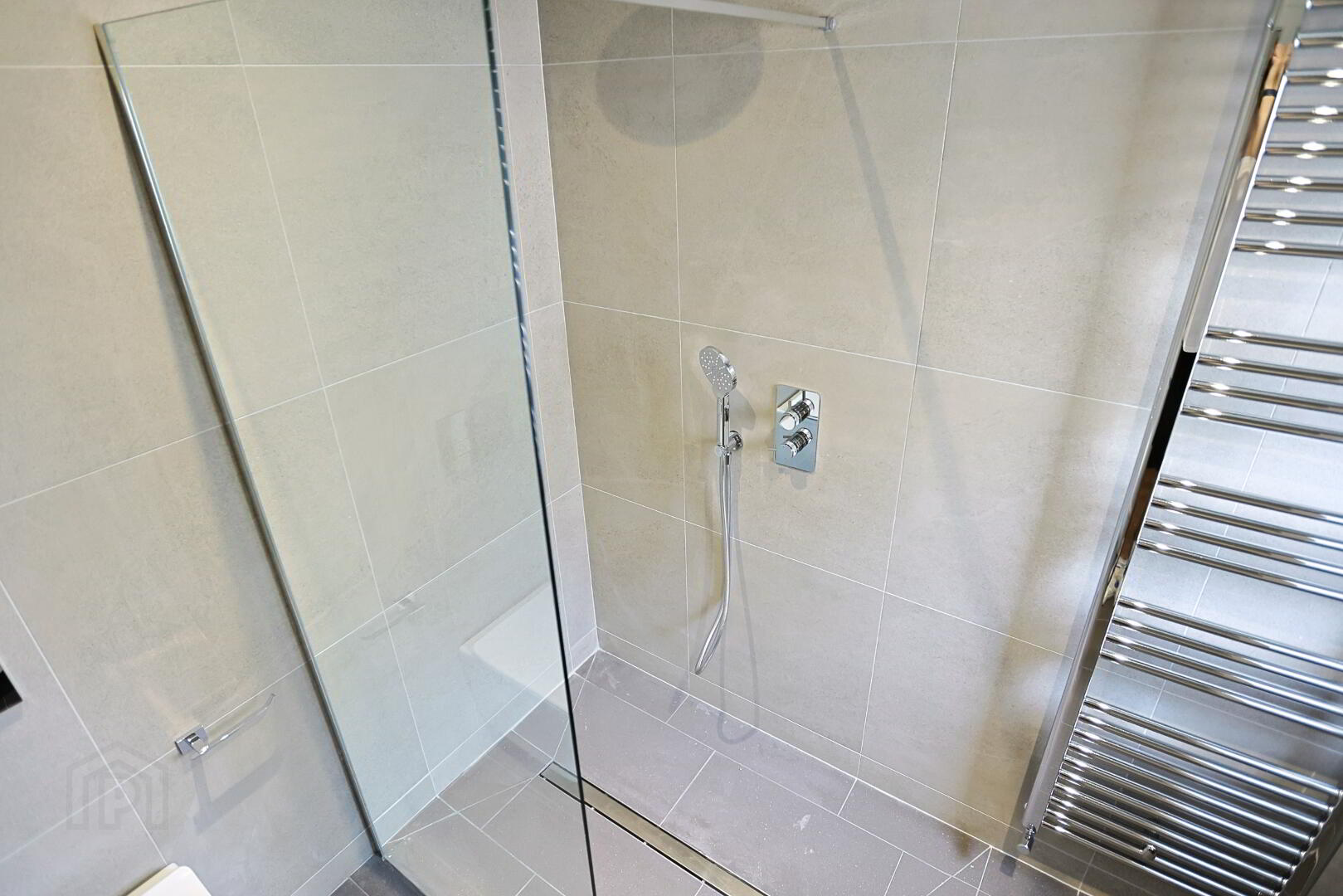 9a Arthur Avenue 44 of 51