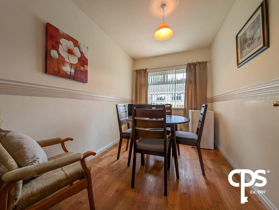 2 Hillside Crescent 15 of 36