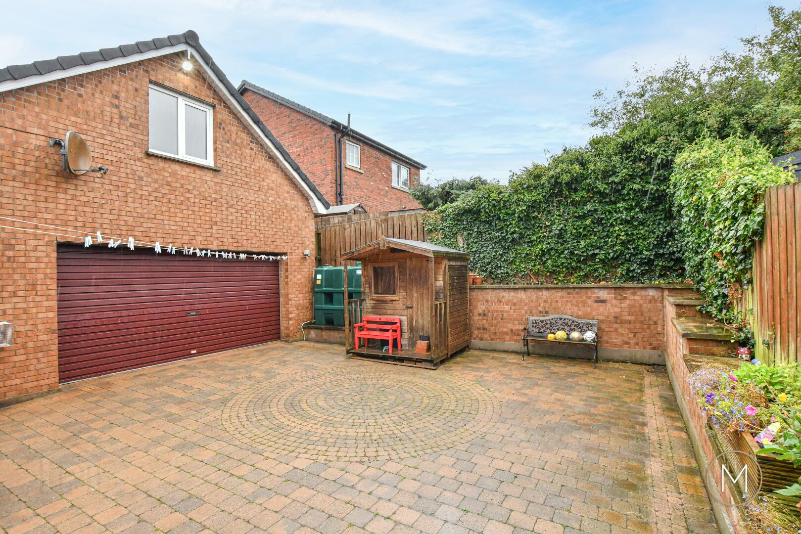 16 Laurelvale 47 of 48