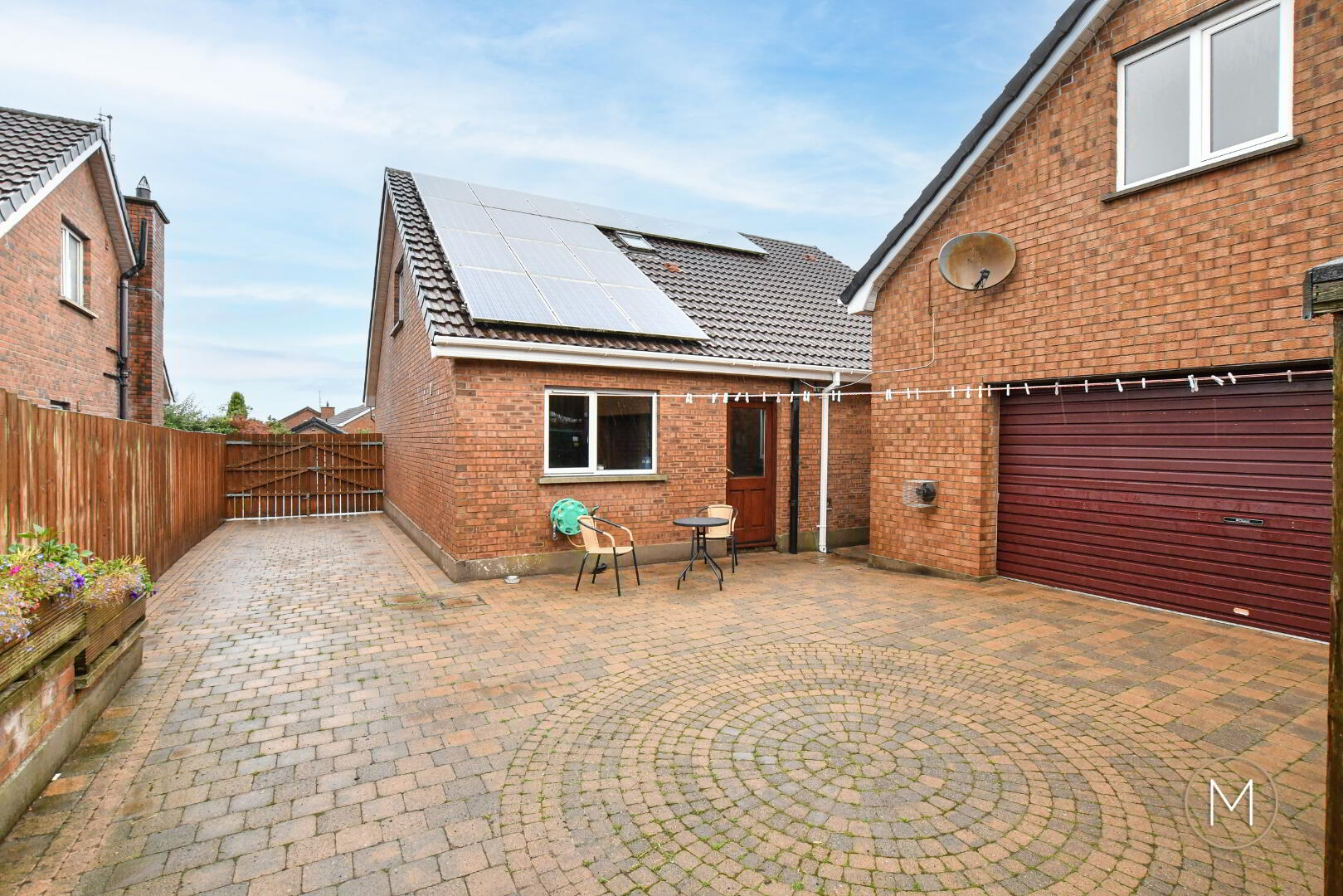 16 Laurelvale 46 of 48