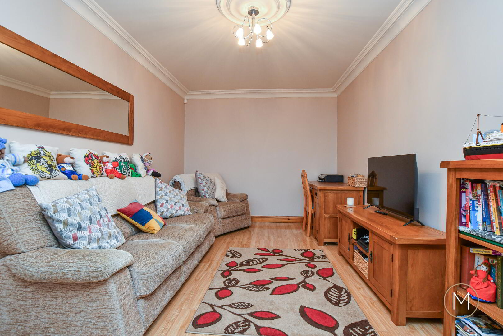 16 Laurelvale 11 of 48