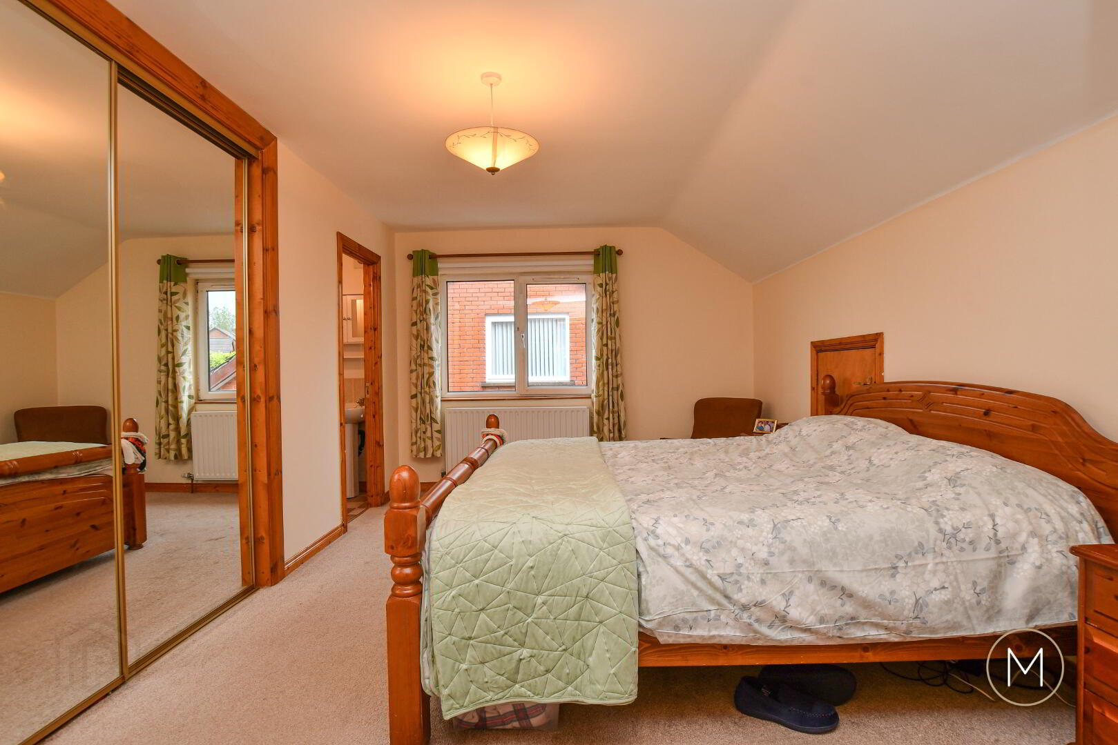 16 Laurelvale 32 of 48
