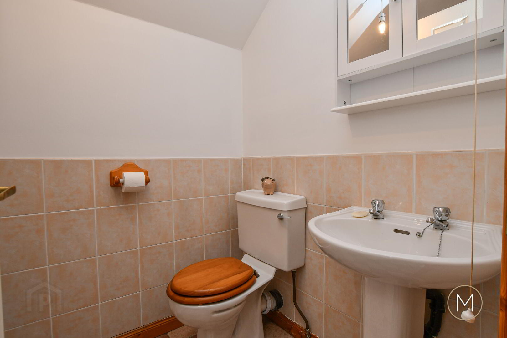 16 Laurelvale 35 of 48