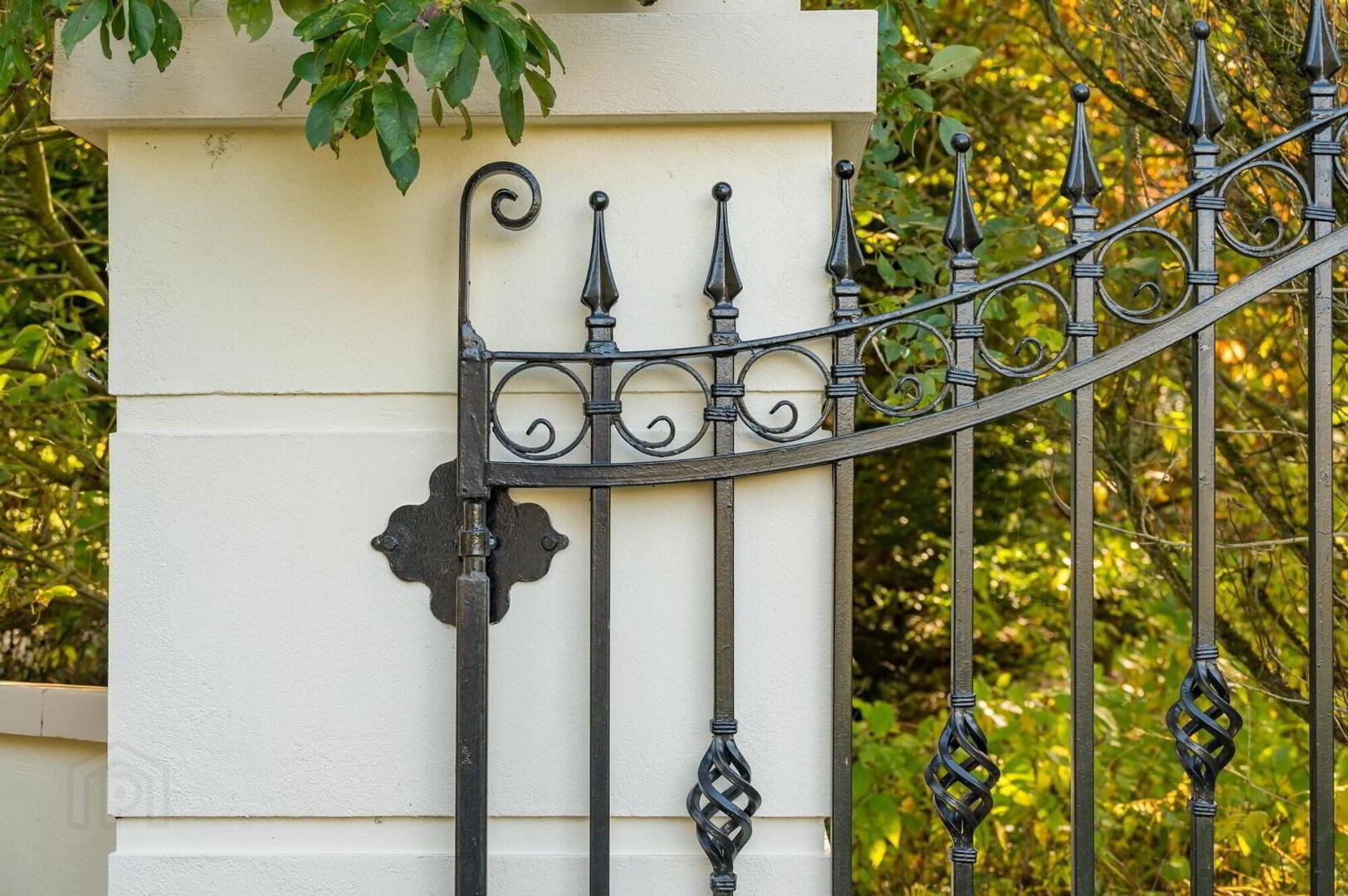 51 Curragh Road 4 of 40