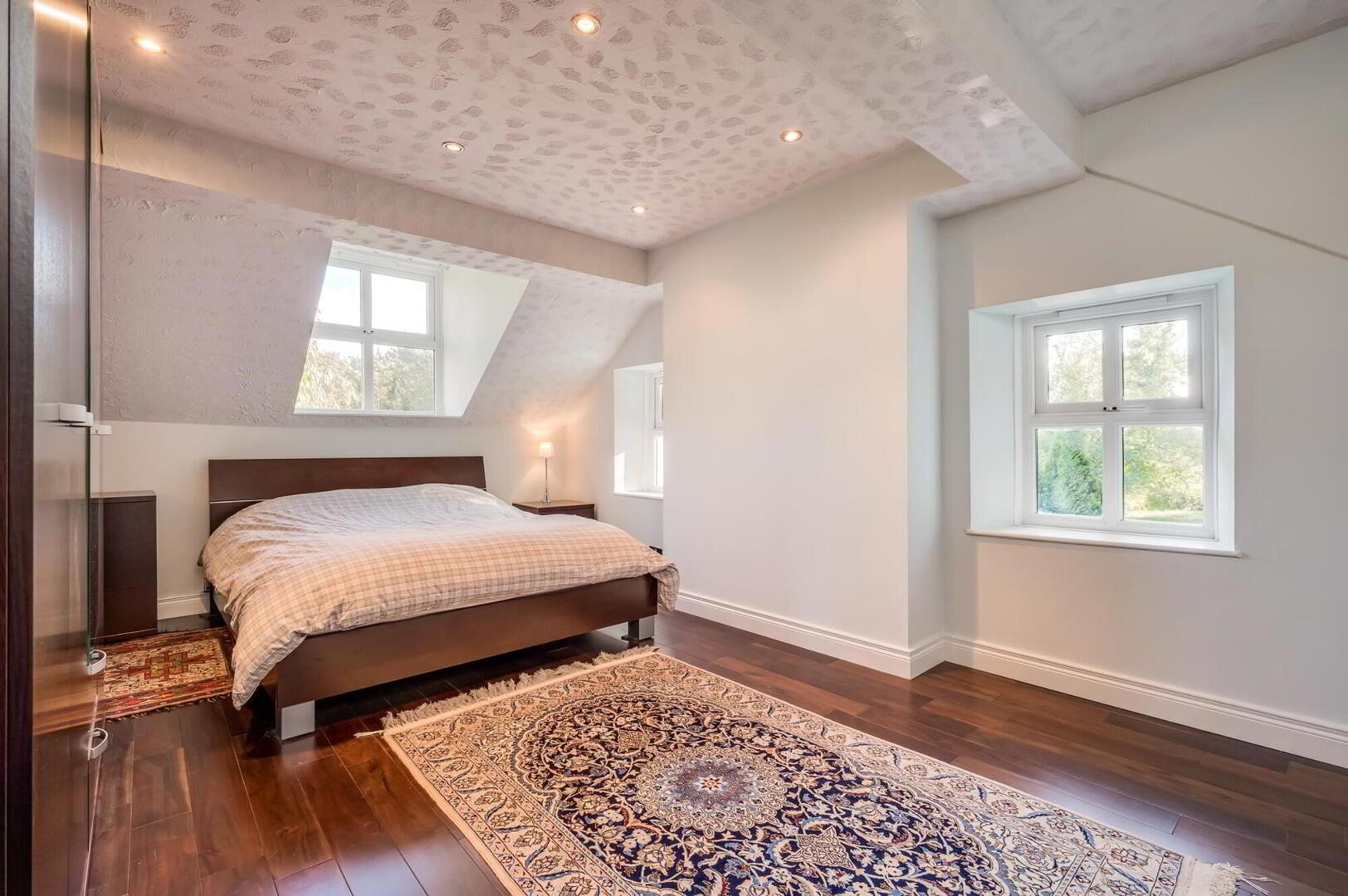 51 Curragh Road 21 of 40