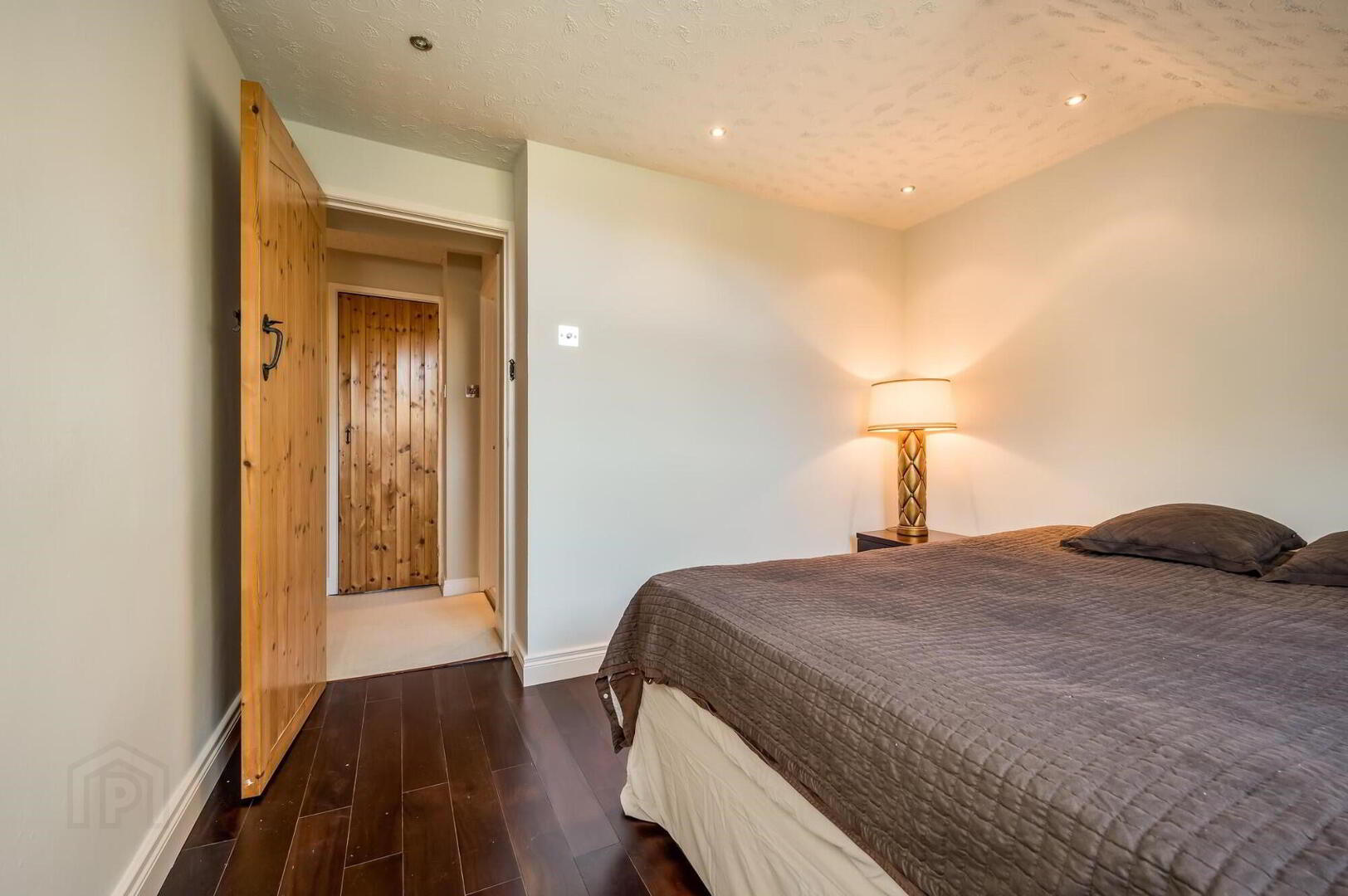 51 Curragh Road 26 of 40