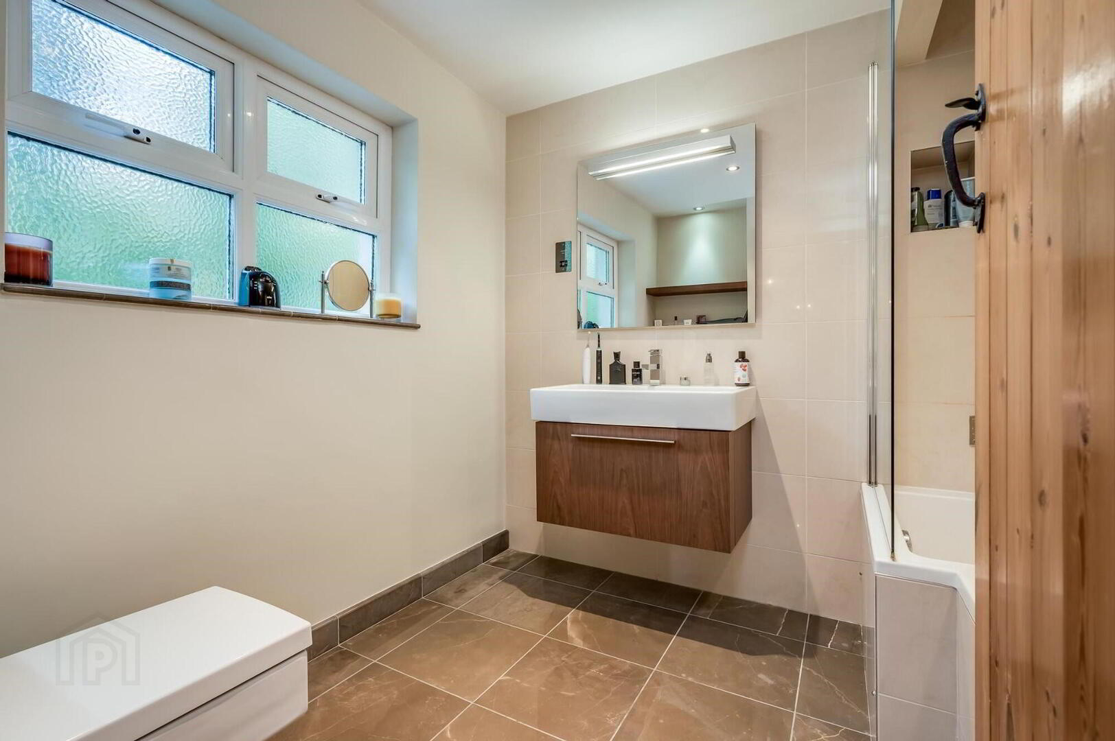 51 Curragh Road 29 of 40