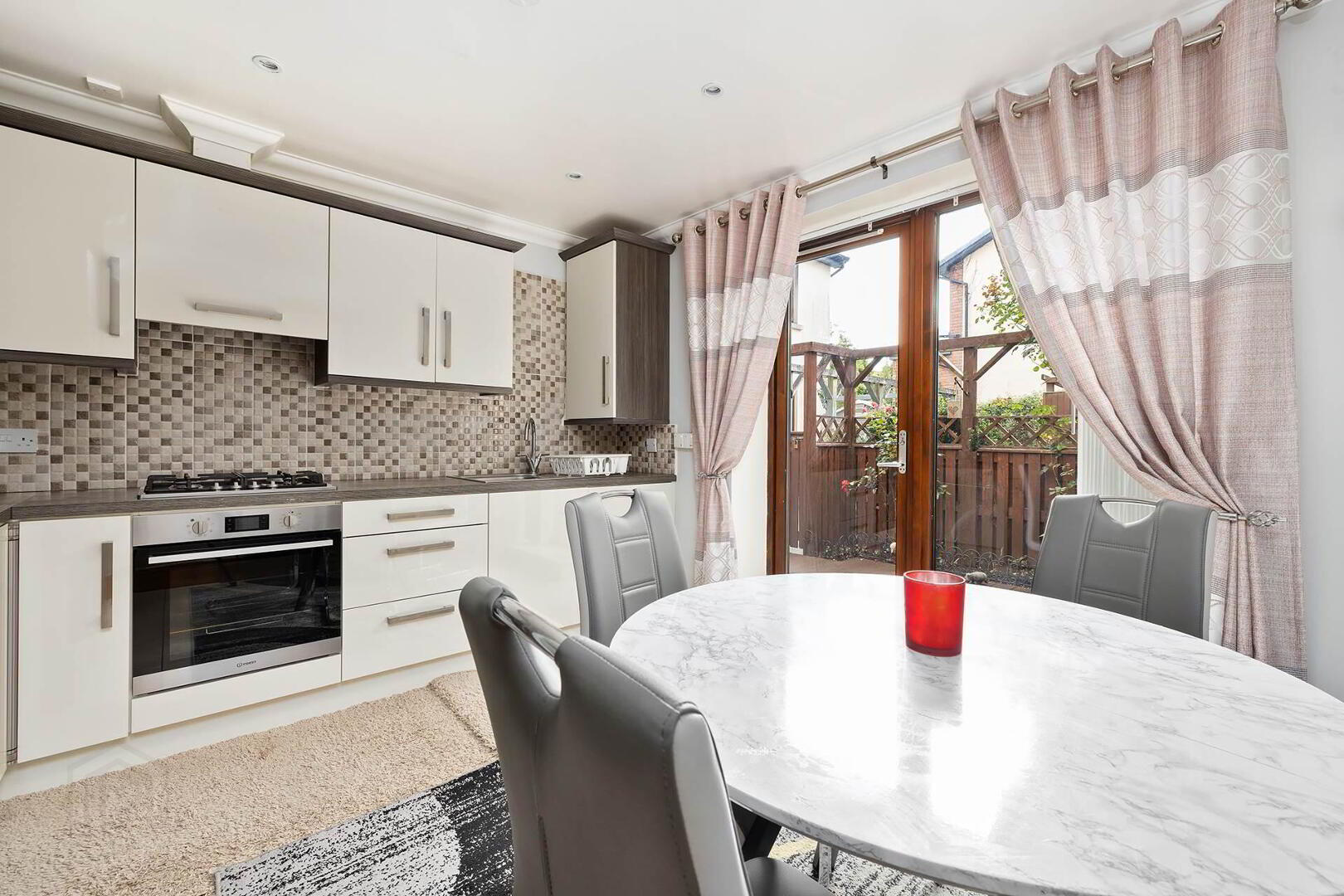26 Castlegate Grove 6 of 24