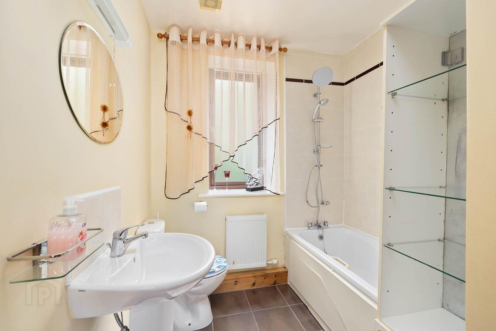 26 Castlegate Grove 20 of 24