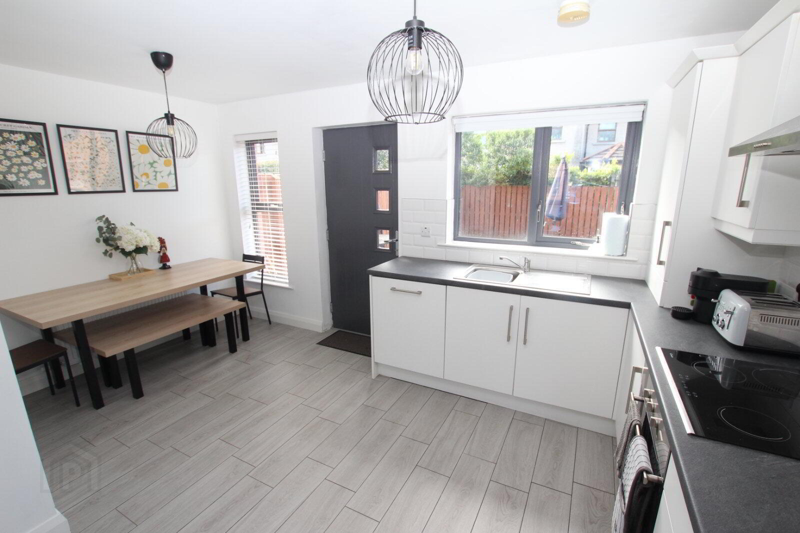 21 Glenwell Mews 6 of 16