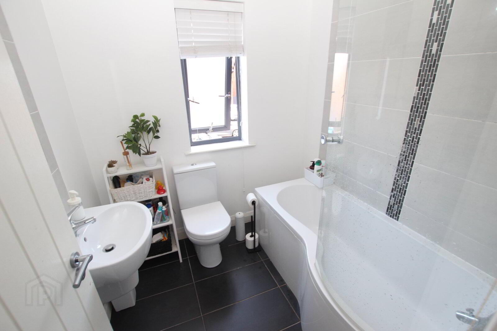 21 Glenwell Mews 14 of 16
