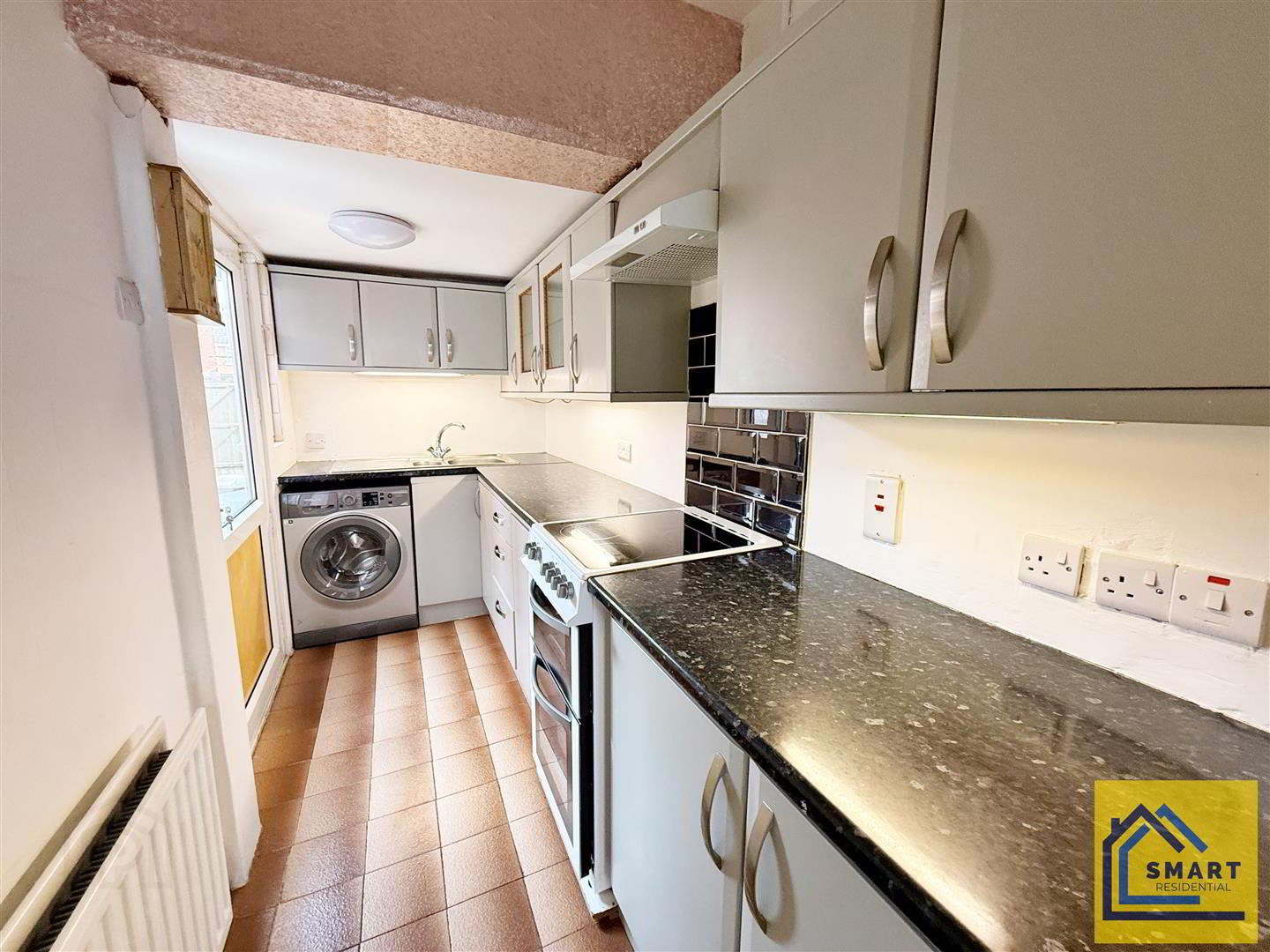75 Larkfield Road 5 of 12