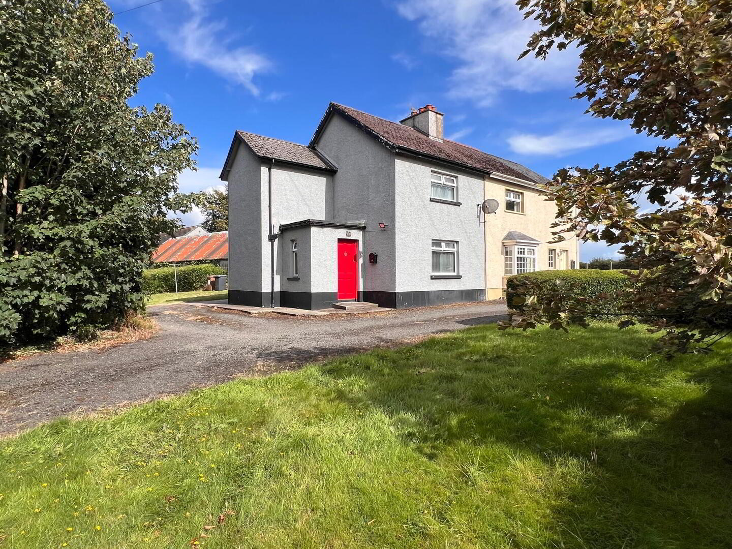 147 Hillhead Road 1 of 24