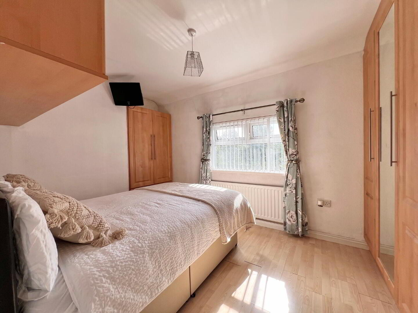 147 Hillhead Road 11 of 24