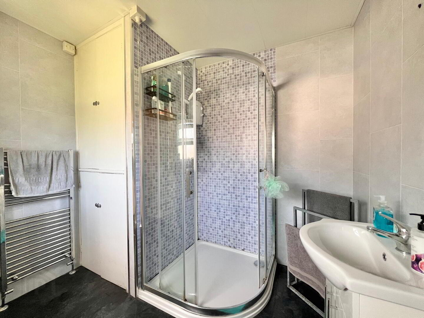 147 Hillhead Road 15 of 24
