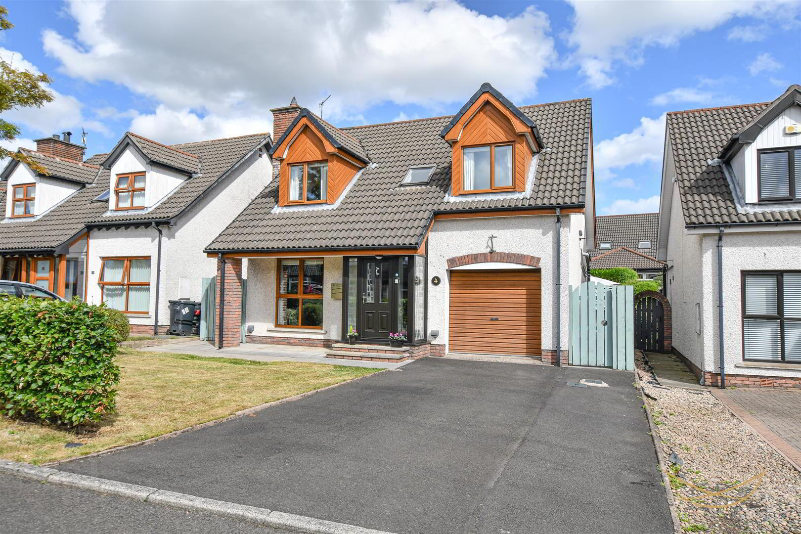 4 Burnet Close 1 of 52