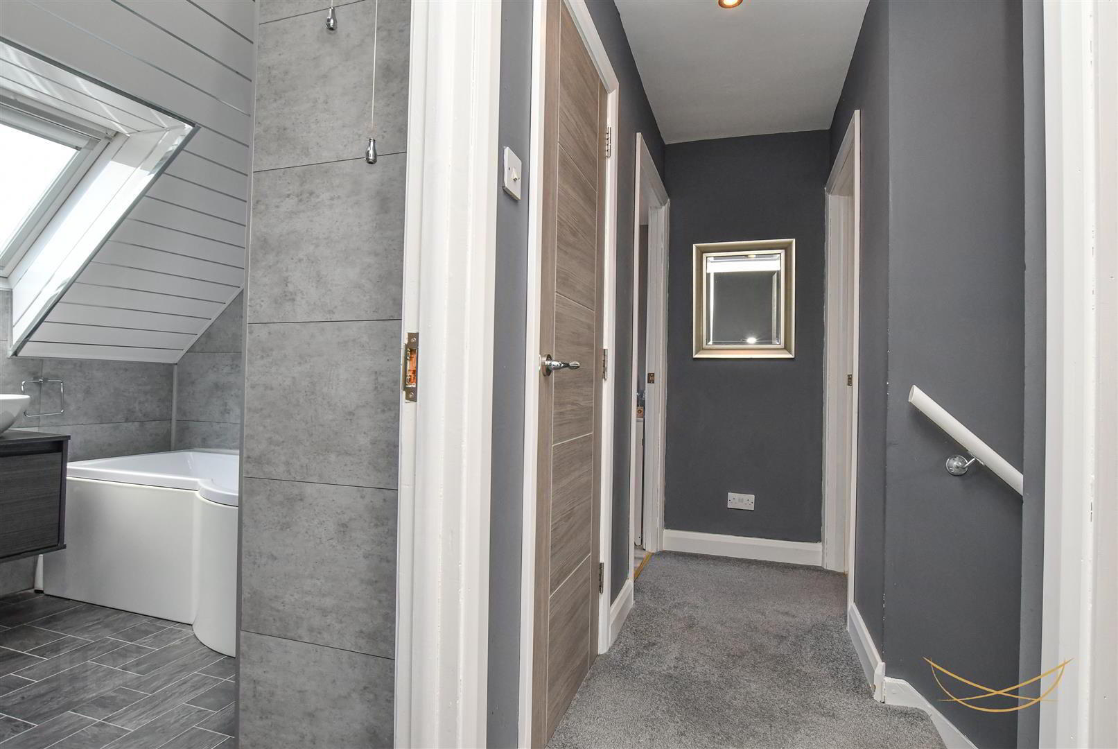 4 Burnet Close 32 of 52