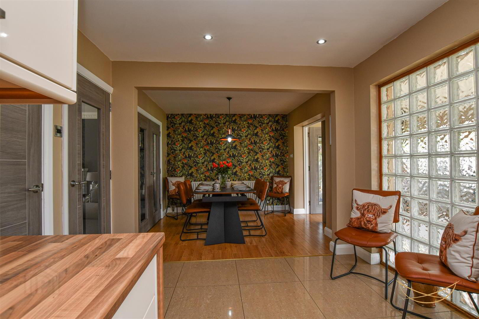 4 Burnet Close 14 of 52