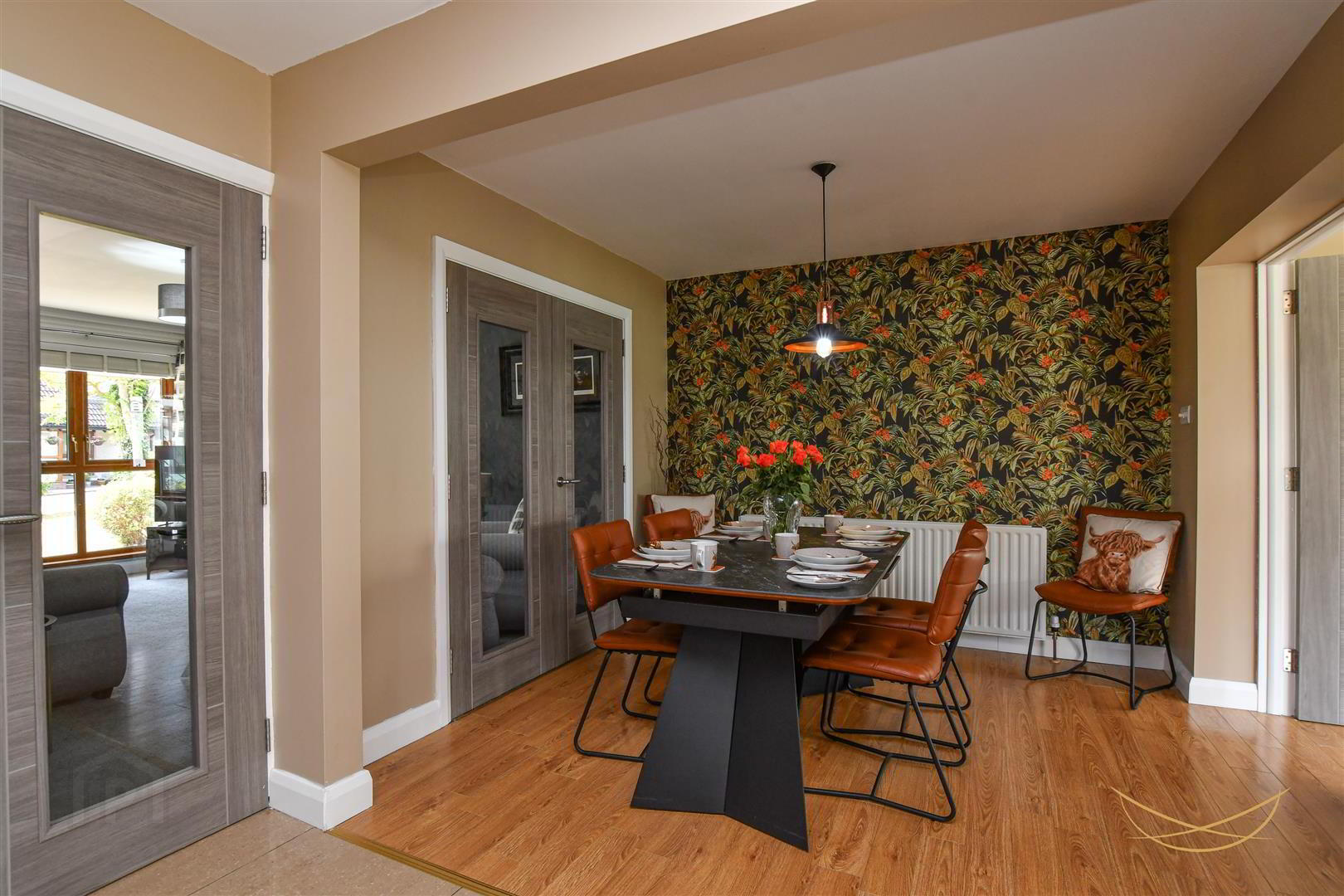 4 Burnet Close 15 of 52