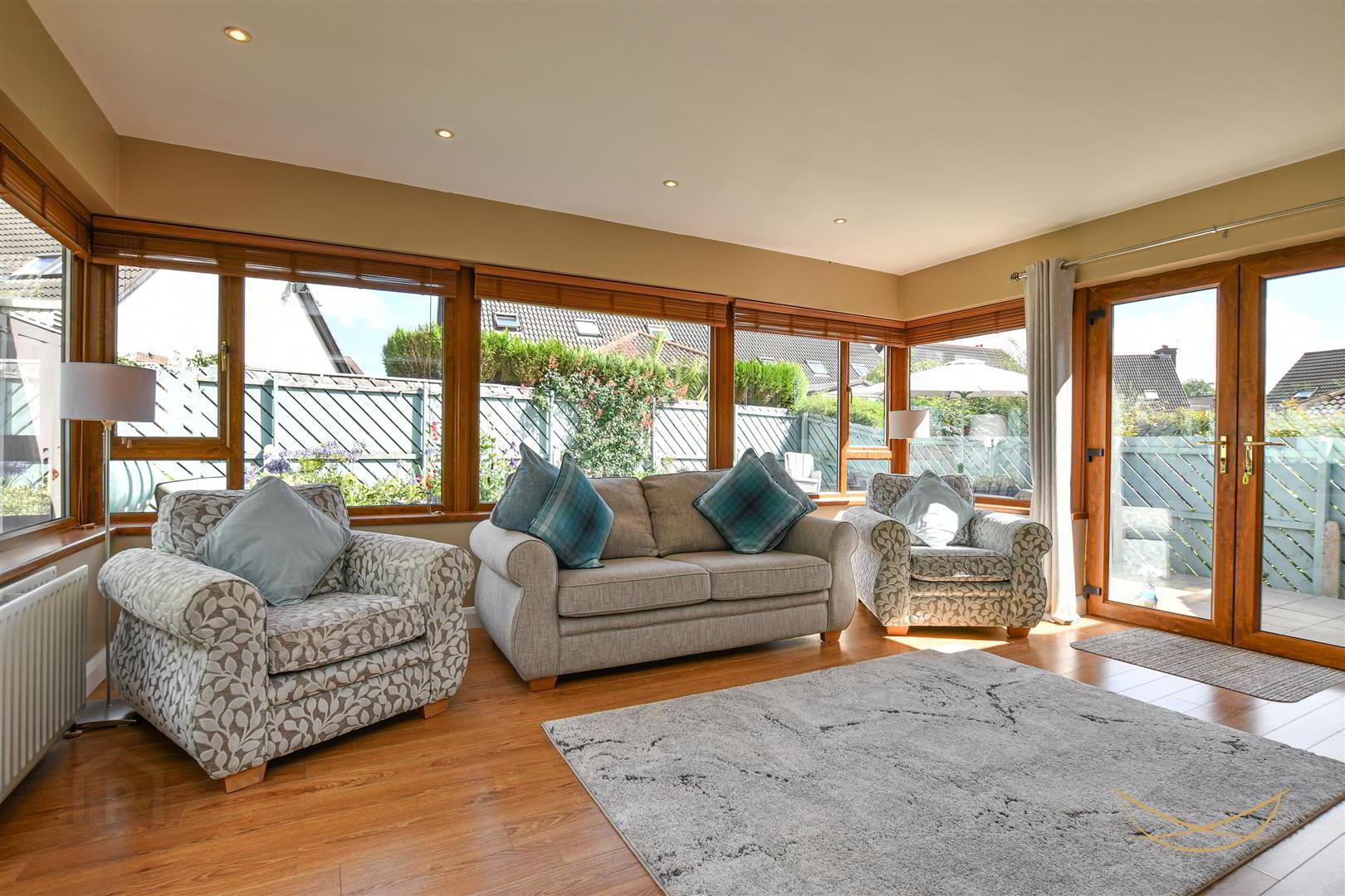4 Burnet Close 21 of 52