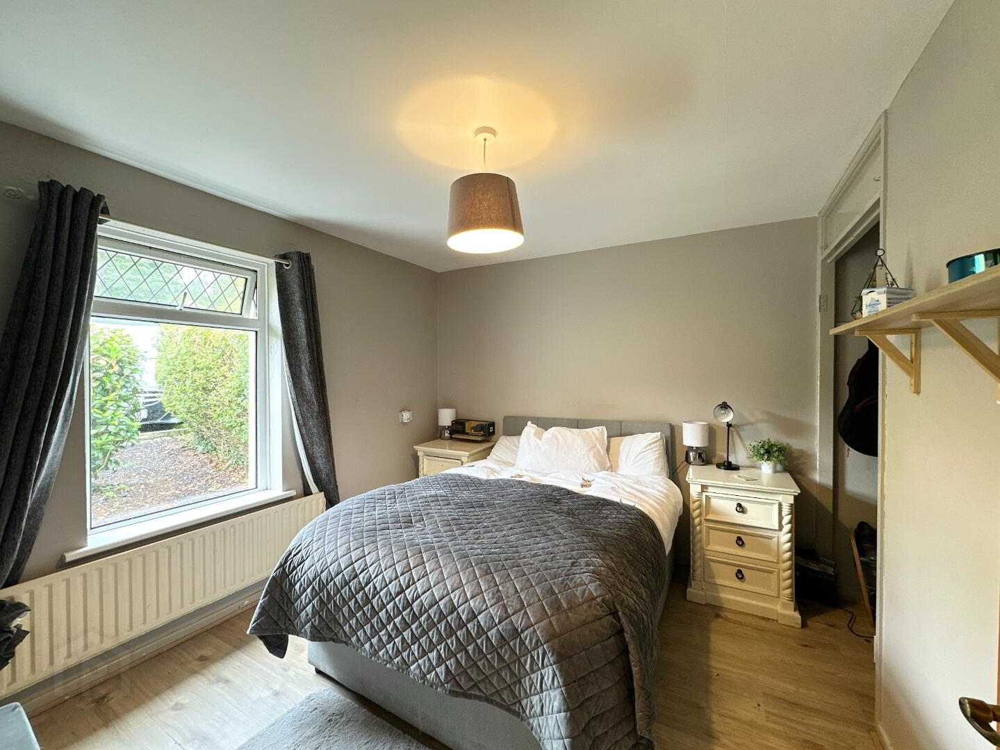 1 Calmor Crescent 9 of 17