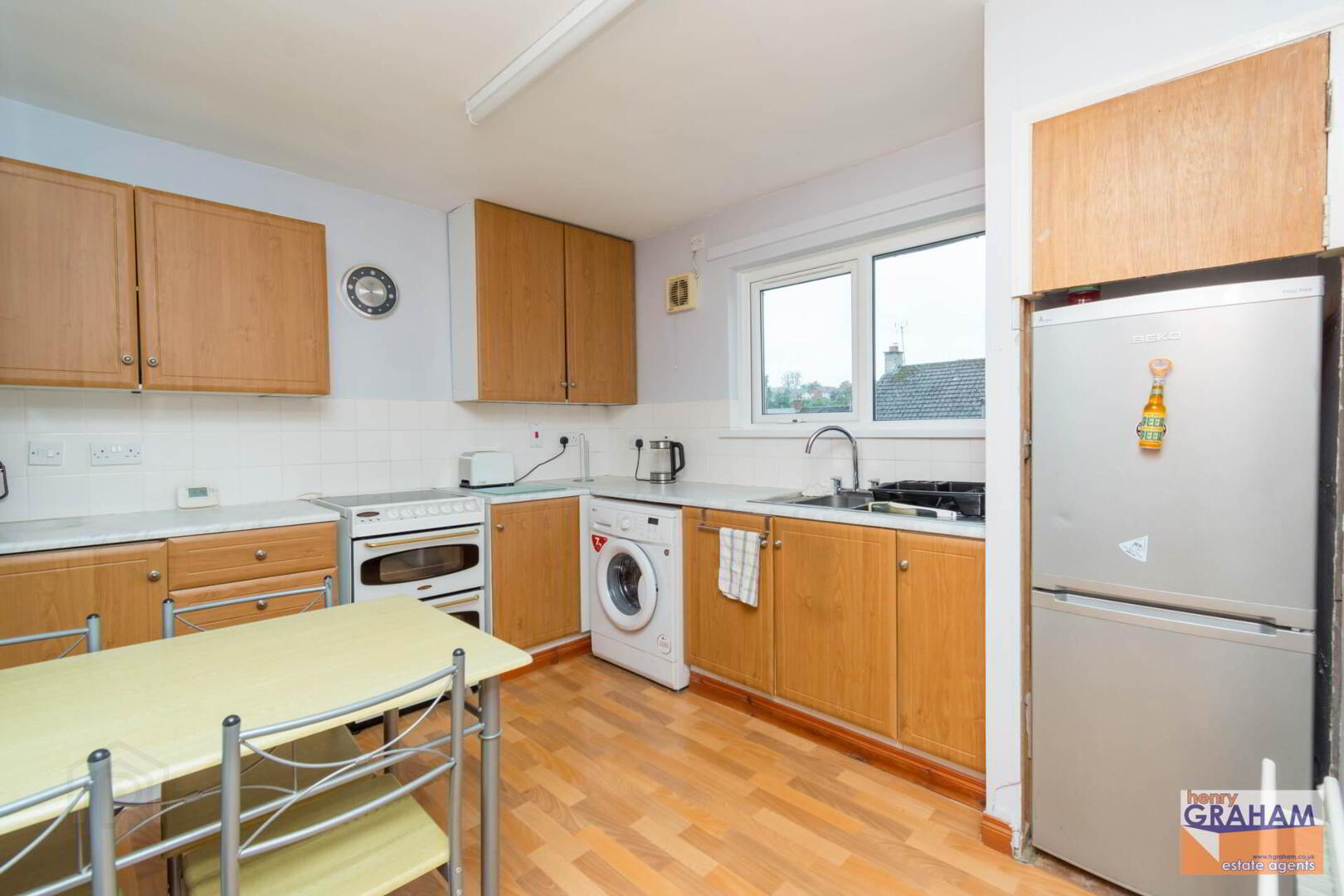 37 Hillview Park 4 of 13