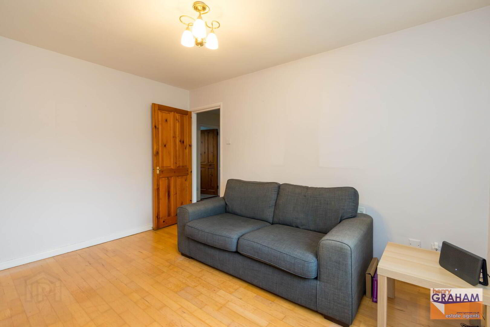 37 Hillview Park 3 of 13