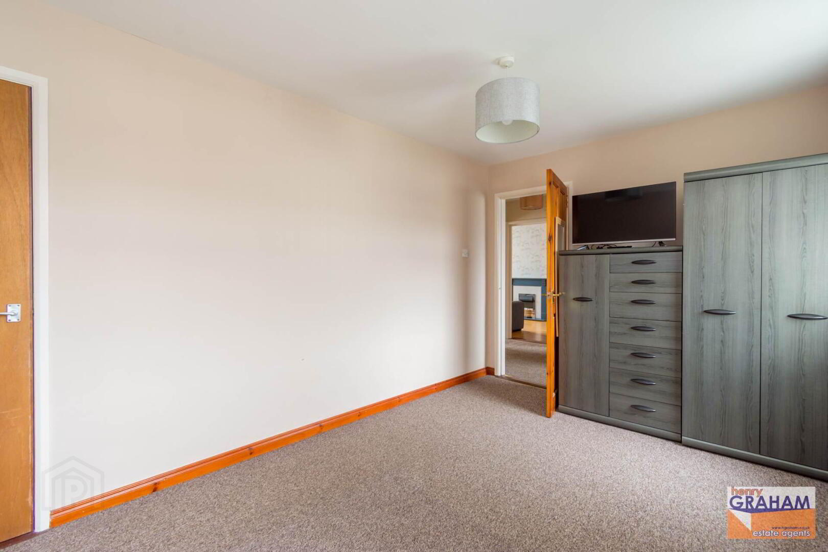 37 Hillview Park 7 of 13
