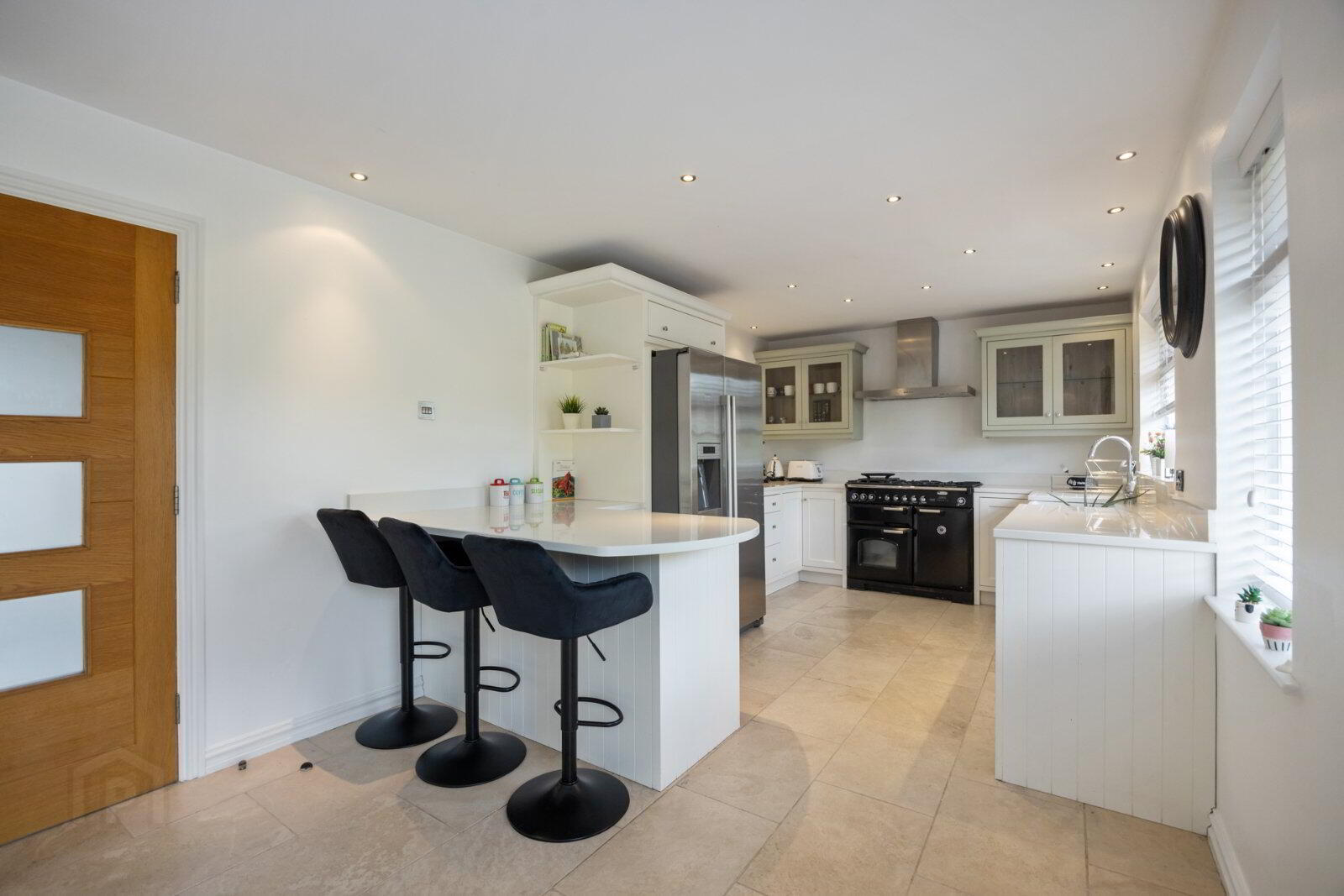 18 Croft Hill 10 of 27