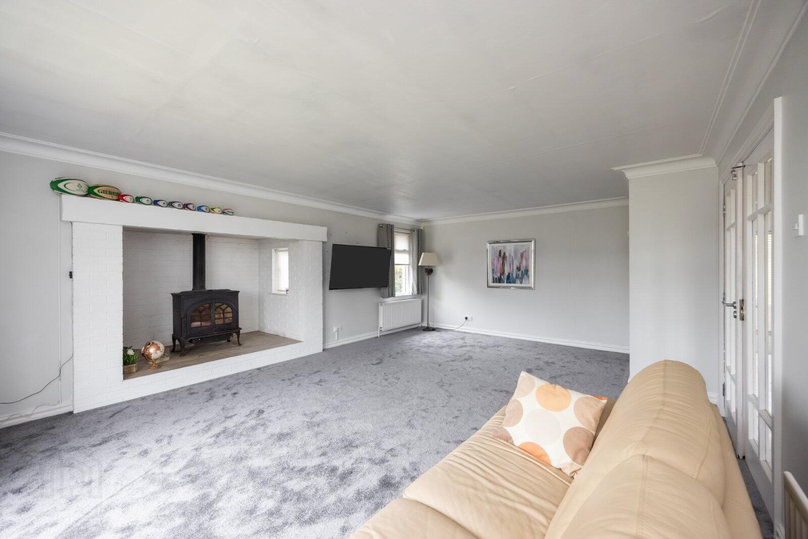 18 Croft Hill 8 of 27