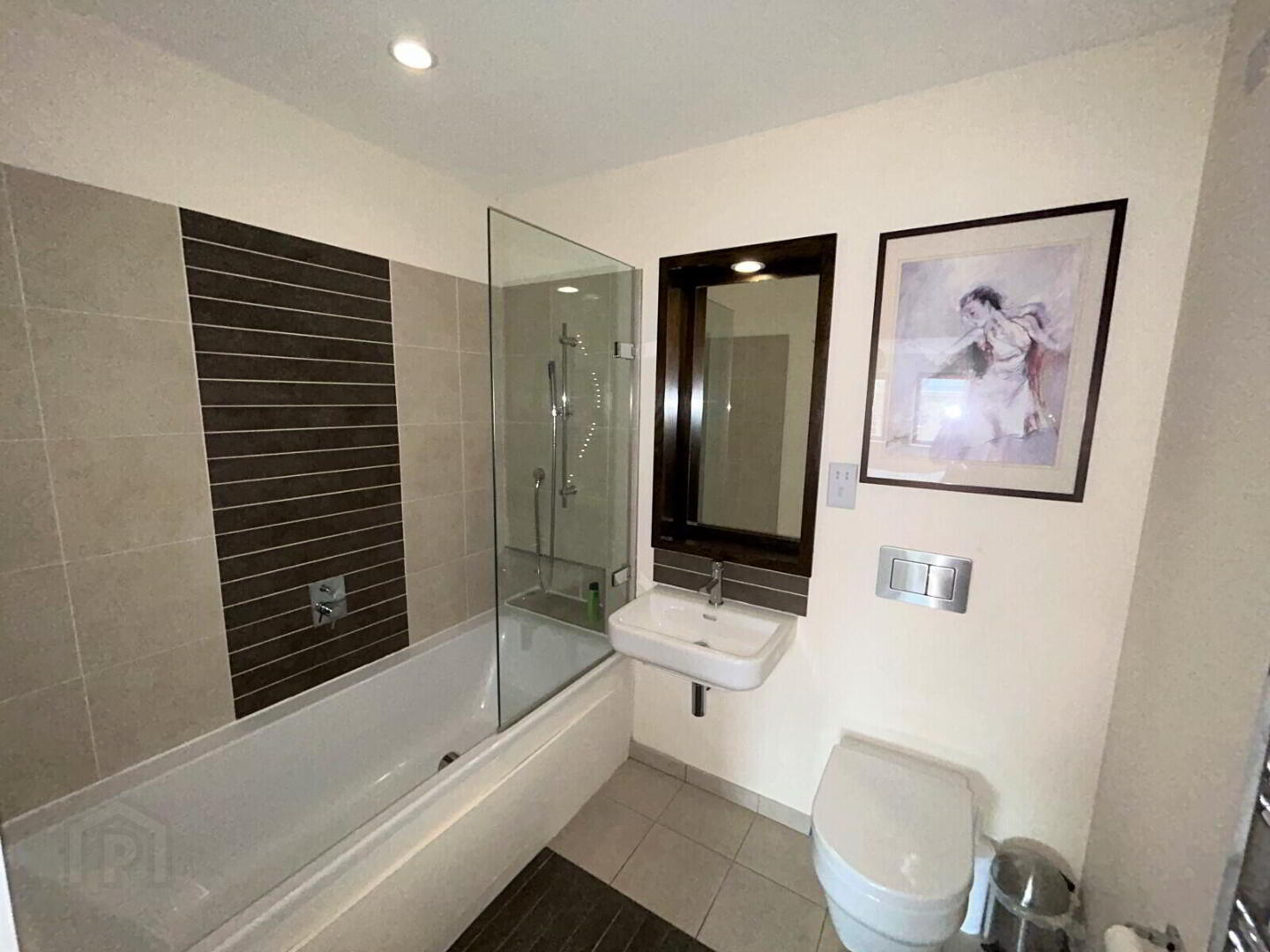 Apartment 69 4 Ulster Street 7 of 10