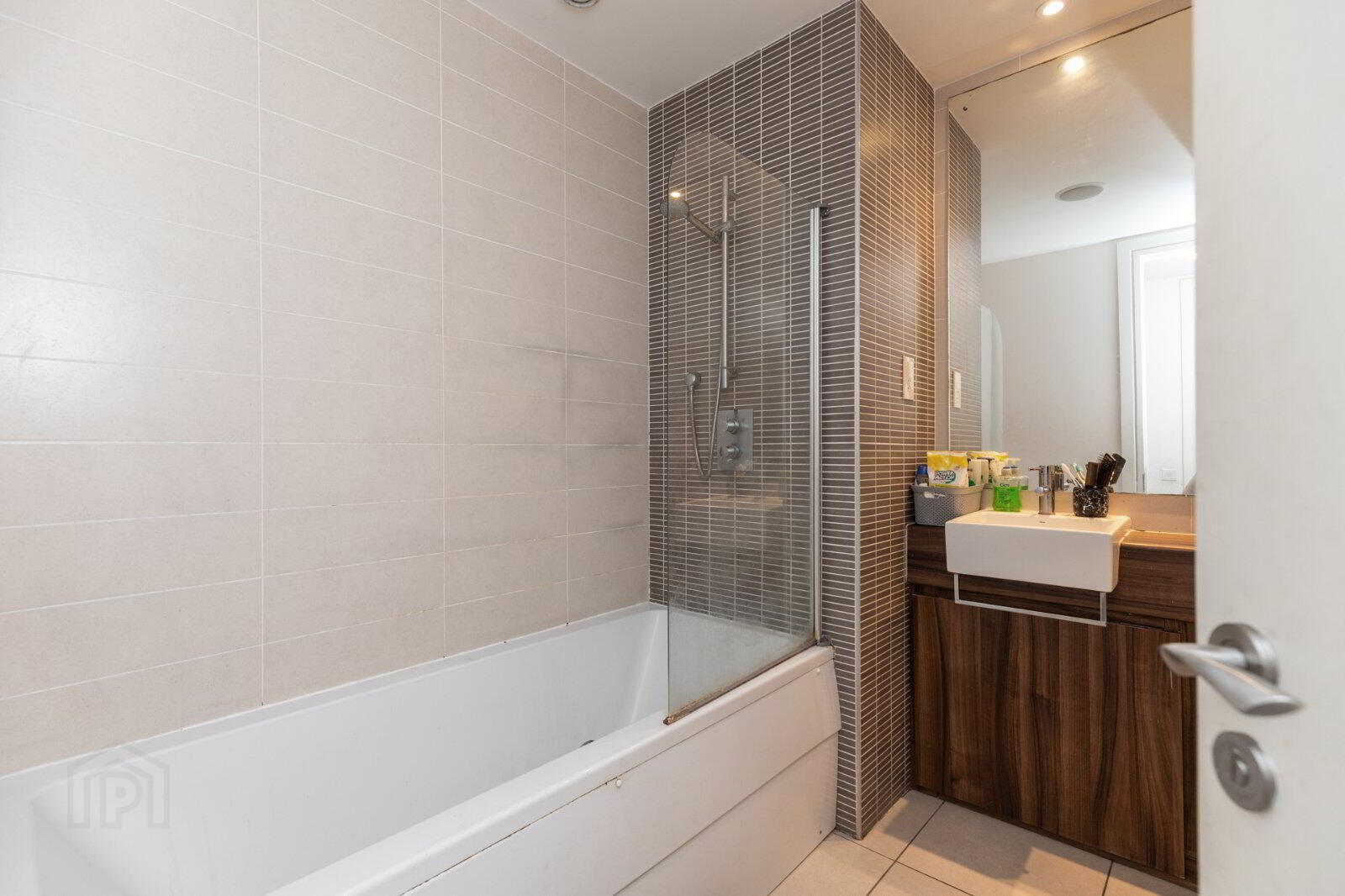 Apartment 5.30 The Arc 2e Queens Road 7 of 7