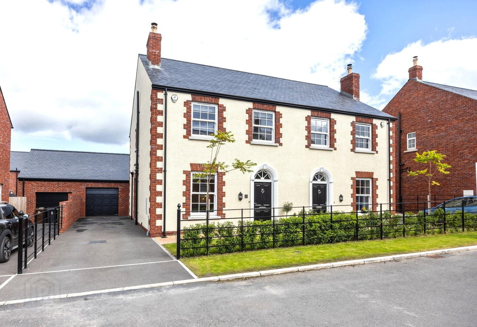 16 Governors Gate Demesne 1 of 46