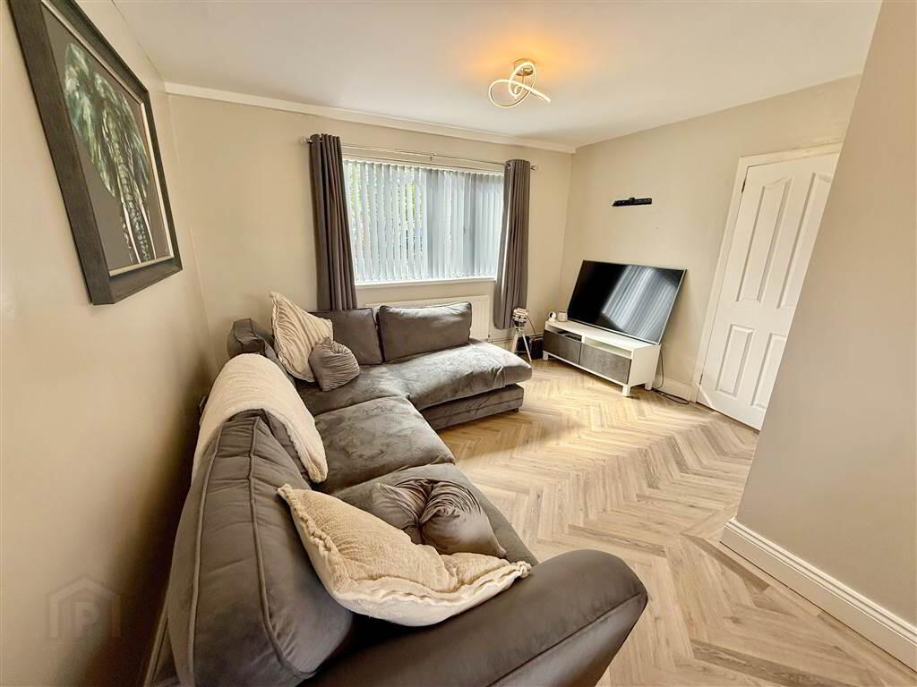 20 Lissan Close 5 of 14