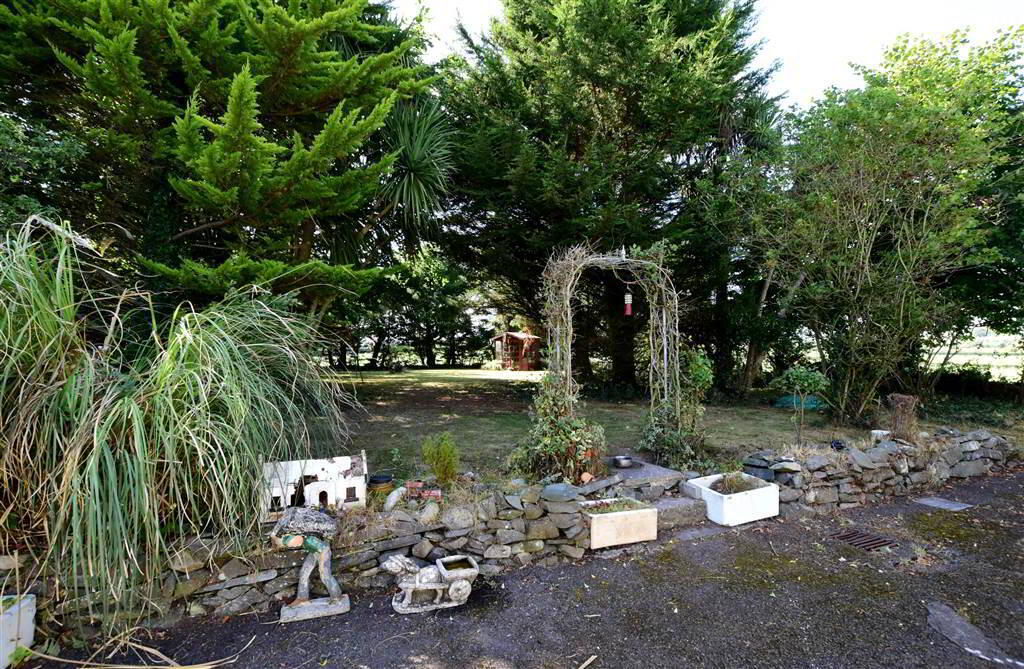 C House, Outbuildings Set On Six Acres, 10 Kilbright Road 27 of 40