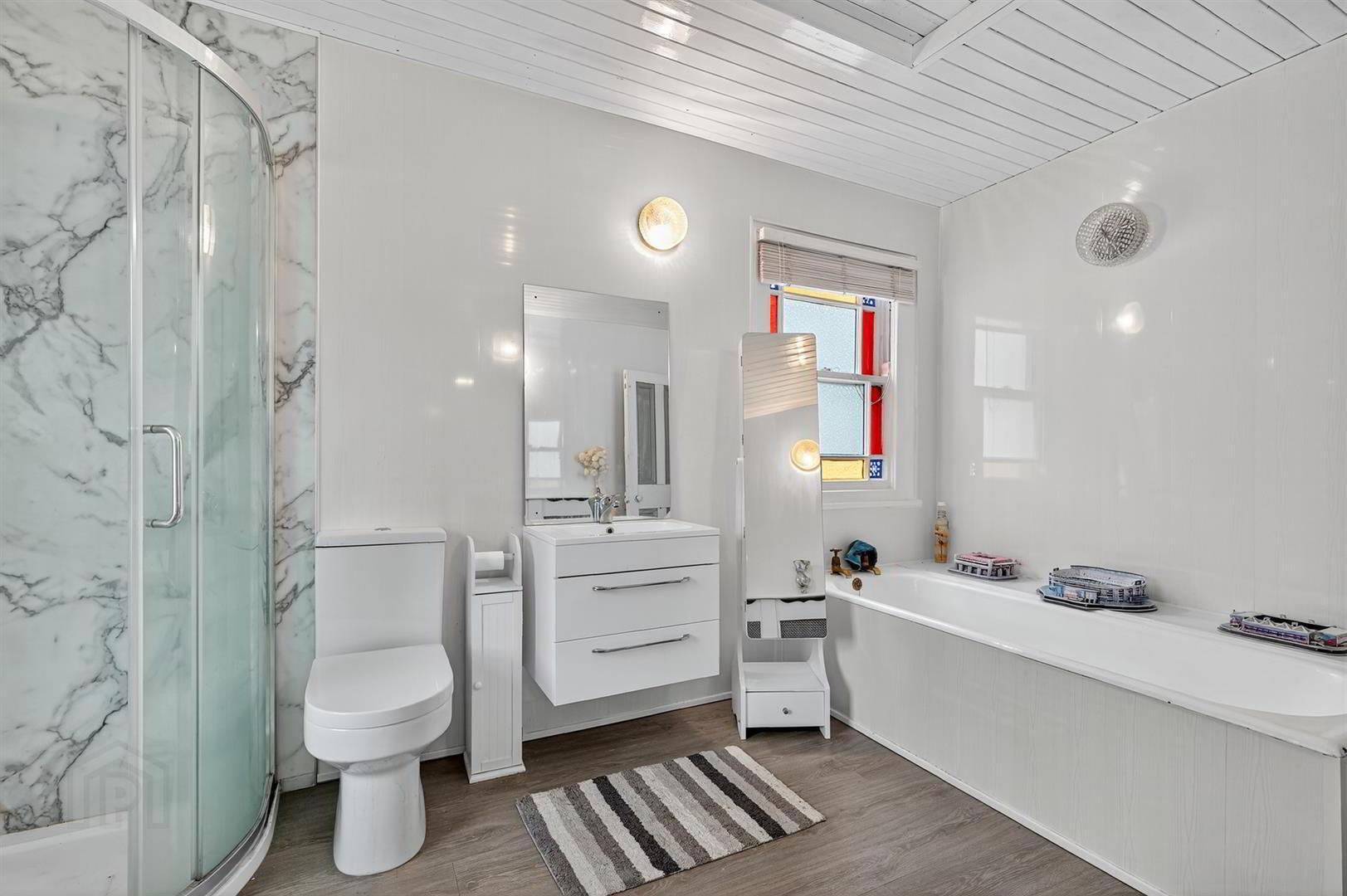36 Marlborough Park North 21 of 28