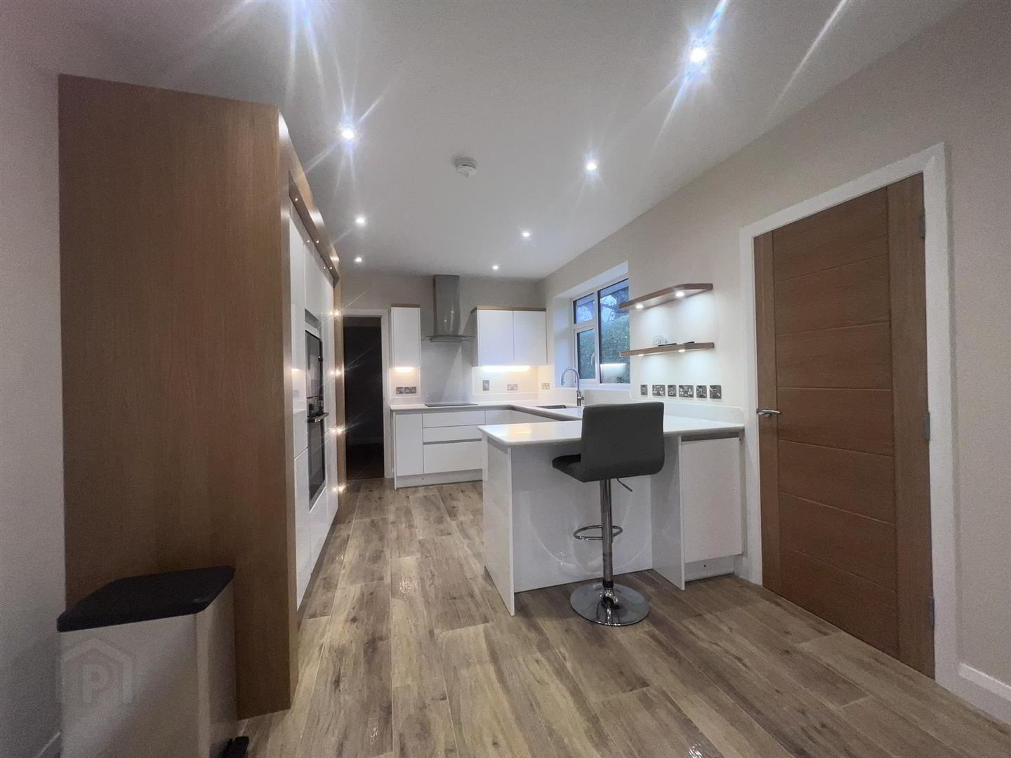 1a Slievecorragh Avenue 5 of 16