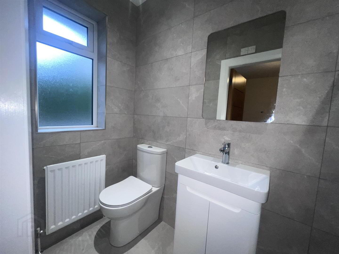 1a Slievecorragh Avenue 10 of 16