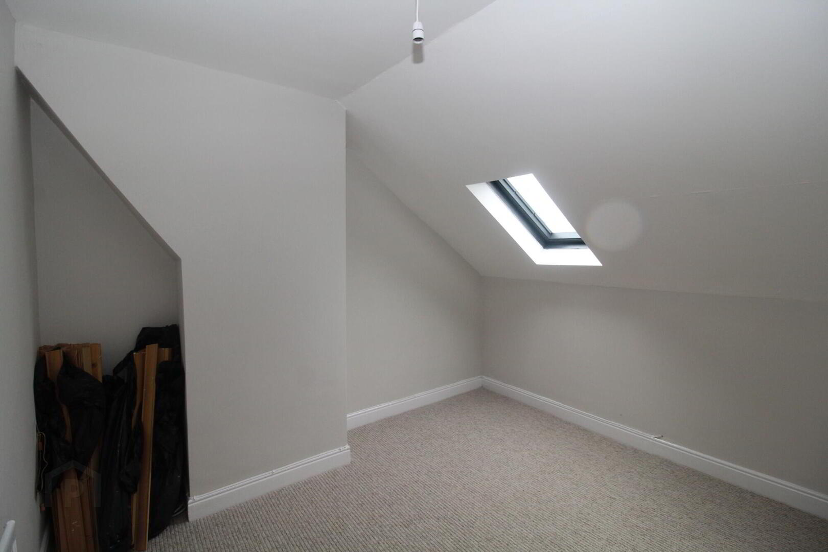 21 Beatrice Road 11 of 15