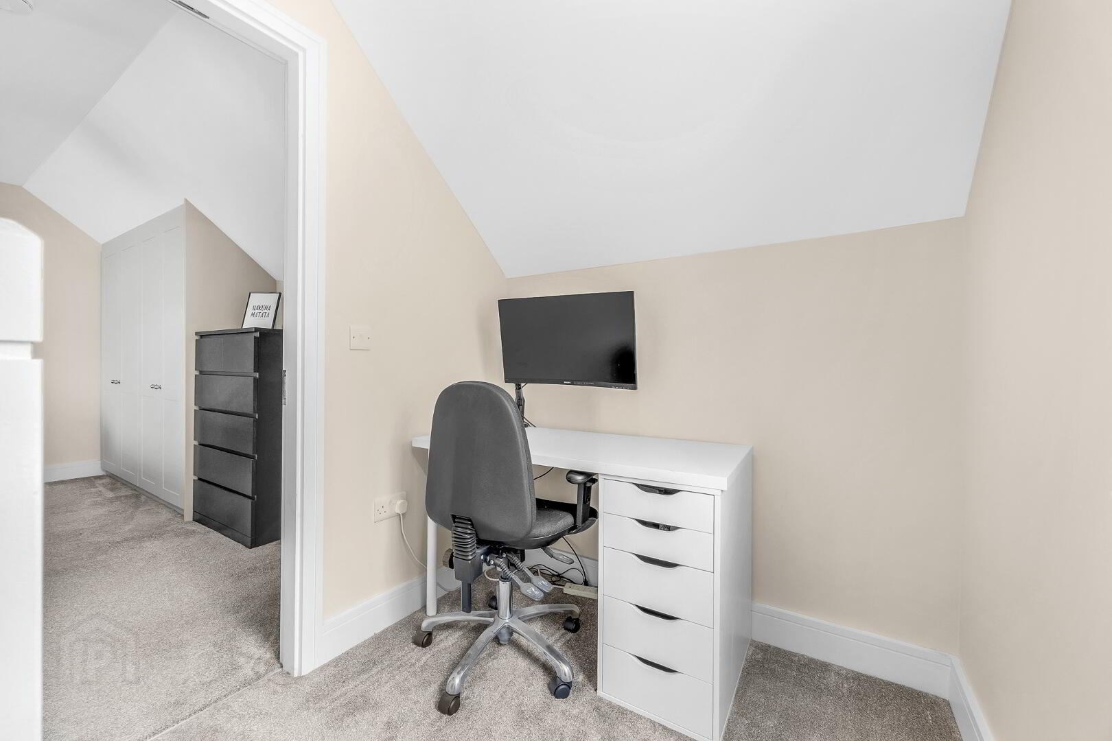 36 Knightsgate Avenue 19 of 24